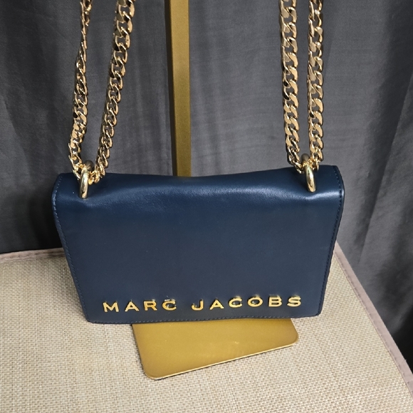 Marc Jacobs Blue Crossbody Bag with Gold Chain - Picture 13 of 16